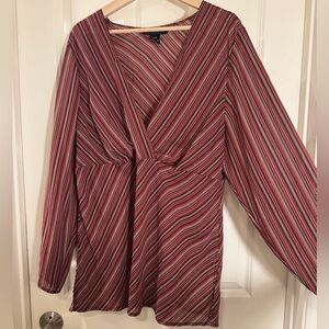 Venezia Striped V-Neck Women's blouse. Size 18/20
